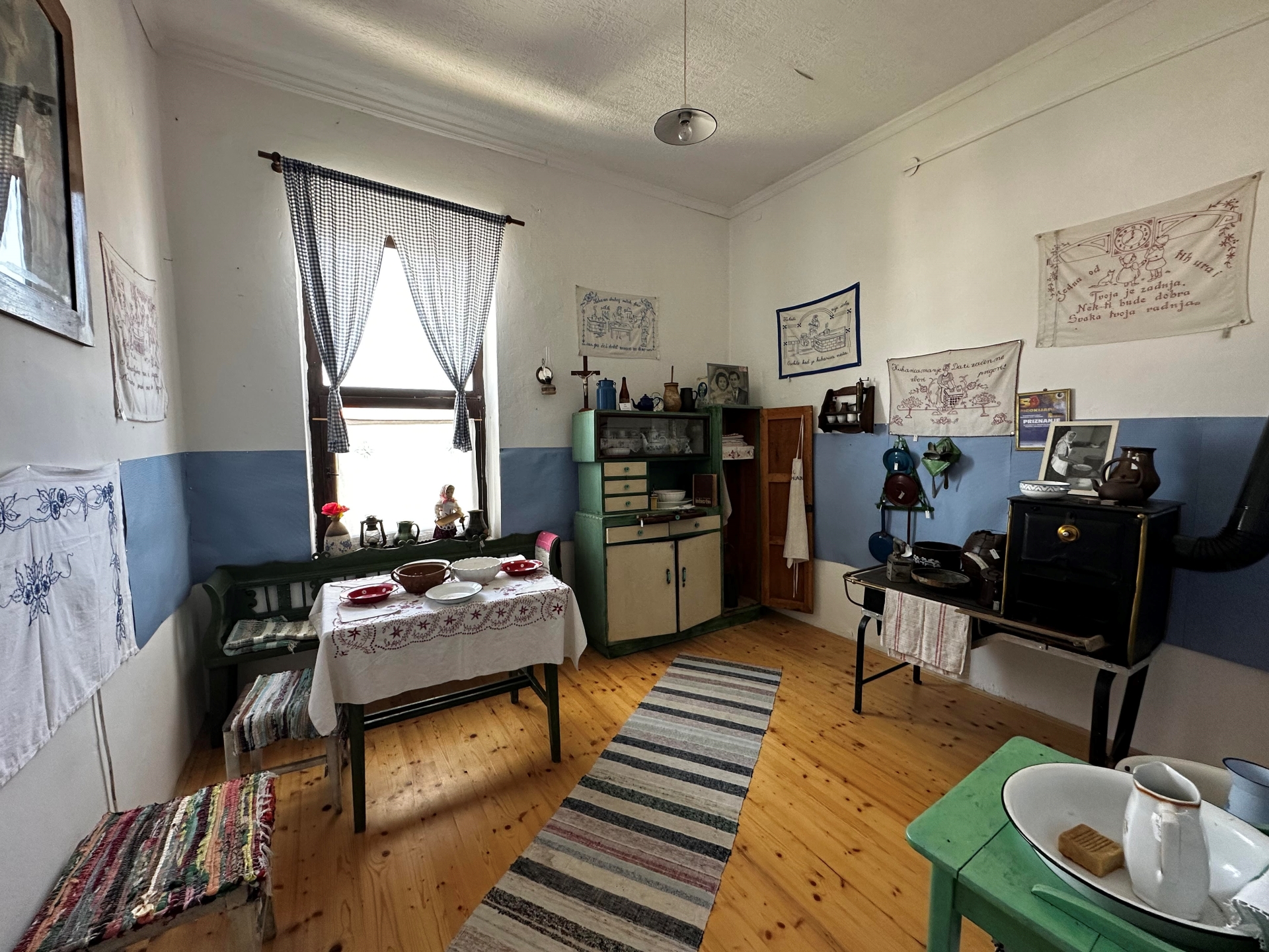 Etno zbirka Bakina priča Kladare